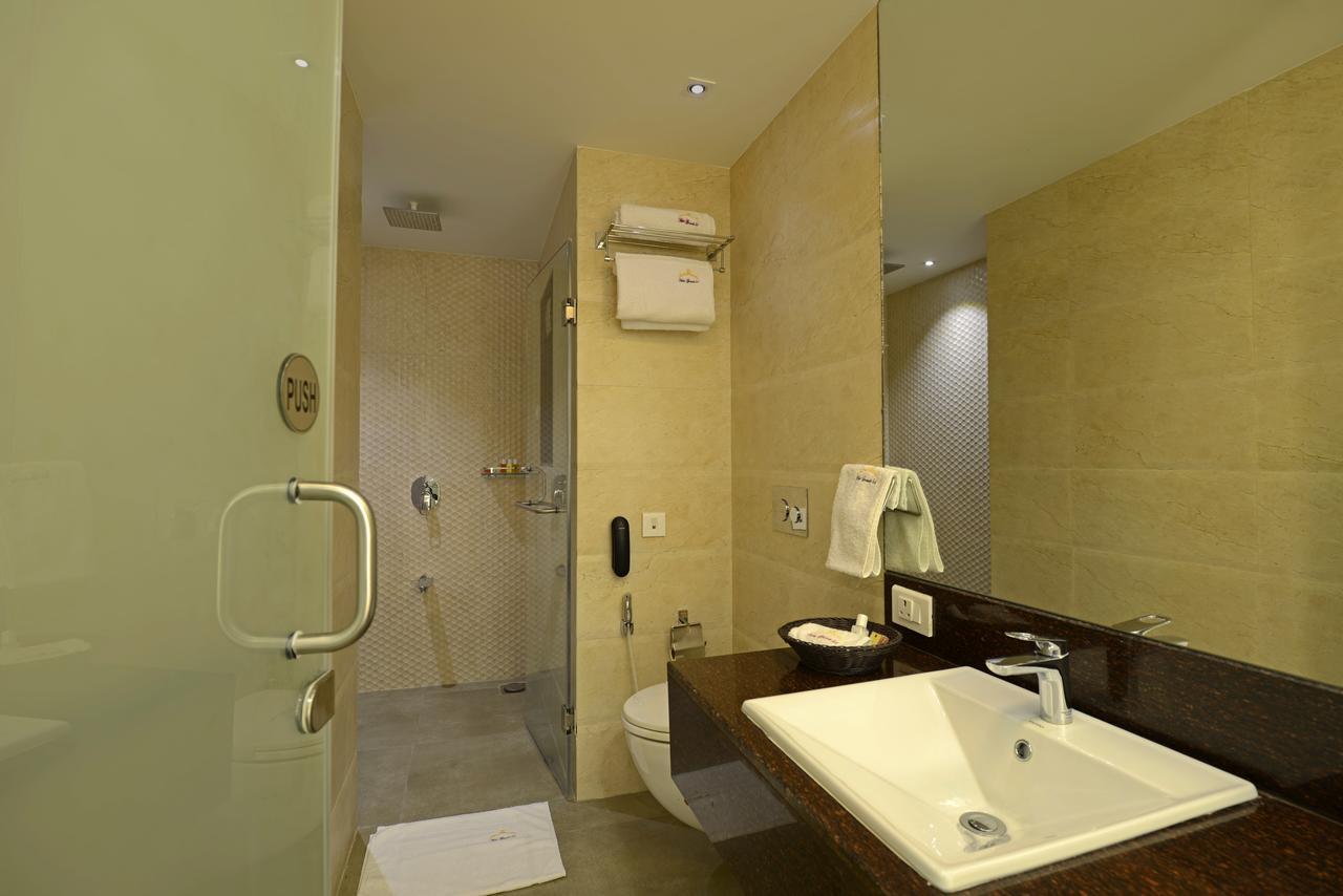 Hotel Grande 51 Navi Mumbai Extérieur photo